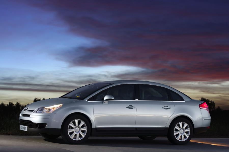 Citroen C4 Sedan 2008 года  (фото 42 из 75)